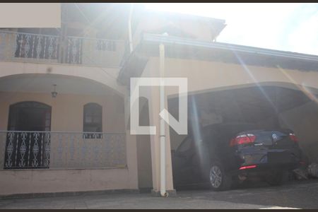 Garagem de casa à venda com 3 quartos, 330m² em Pau Pombo, Nova Lima