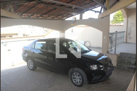 Garagem de casa à venda com 3 quartos, 330m² em Pau Pombo, Nova Lima