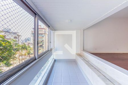 Sala de apartamento à venda com 3 quartos, 180m² em Moinhos de Vento, Porto Alegre