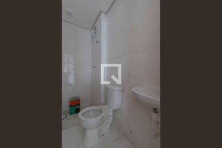 Apartamento para alugar com 33m², 2 quartos e sem vaga Apartamento para alugar com 33m², 2 quartos e sem vagaBanheiro