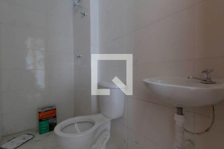 Apartamento para alugar com 33m², 2 quartos e sem vaga Apartamento para alugar com 33m², 2 quartos e sem vagaBanheiro