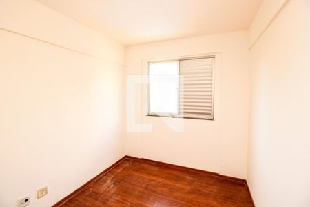 Quarto de apartamento para alugar com 4 quartos, 110m² em Buritis, Belo Horizonte