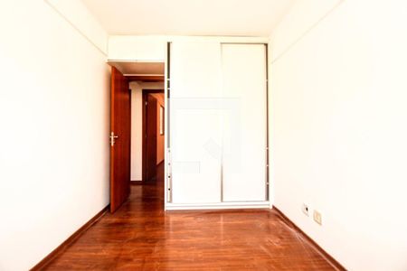 Quarto de apartamento para alugar com 4 quartos, 110m² em Buritis, Belo Horizonte