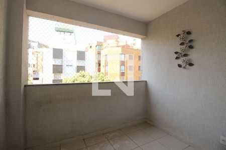 Varanda de apartamento para alugar com 4 quartos, 110m² em Buritis, Belo Horizonte