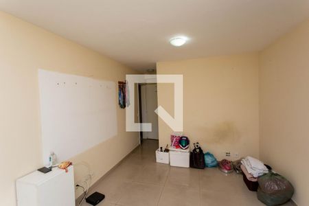 Sala de apartamento para alugar com 3 quartos, 67m² em Piraporinha, Diadema