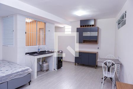 Sala/Cozinha  e Quarto de casa para alugar com 1 quarto, 41m² em Parque Cisper, São Paulo