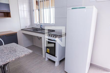 Sala/Cozinha  e Quarto de casa para alugar com 1 quarto, 22m² em Parque Cisper, São Paulo