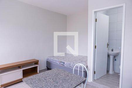 Sala/Cozinha  e Quarto de casa para alugar com 1 quarto, 22m² em Parque Cisper, São Paulo