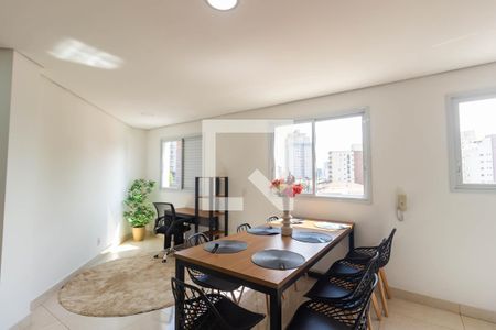 Cozinha de apartamento à venda com 2 quartos, 73m² em Vila Osasco, Osasco