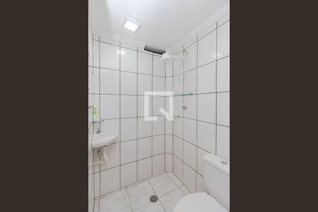 banheiro/ área de serviço de apartamento à venda com 1 quarto, 29m² em Aclimação, São Paulo