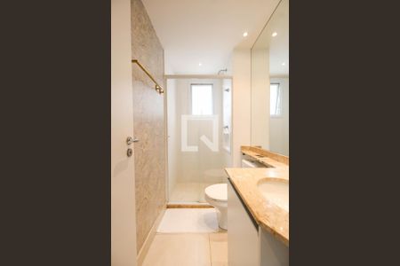 Apartamento para alugar com 68m², 2 quartos e 1 vaga Apartamento para alugar com 68m², 2 quartos e 1 vagaBanheiro da Suíte