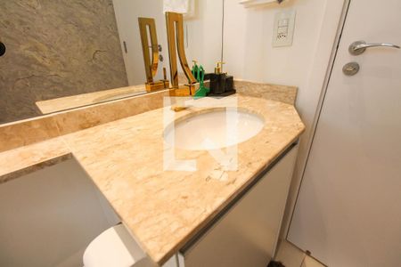 Apartamento para alugar com 68m², 2 quartos e 1 vaga Apartamento para alugar com 68m², 2 quartos e 1 vagaBanheiro da Suíte