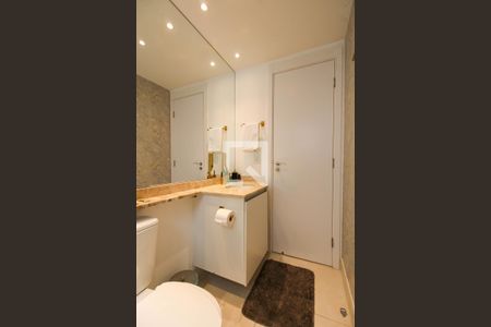 Apartamento para alugar com 68m², 2 quartos e 1 vaga Apartamento para alugar com 68m², 2 quartos e 1 vagaBanheiro da Suíte