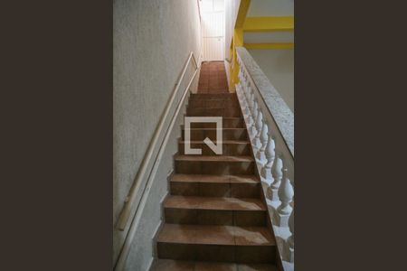 Escada de casa à venda com 3 quartos, 140m² em Vila Yolanda, Osasco