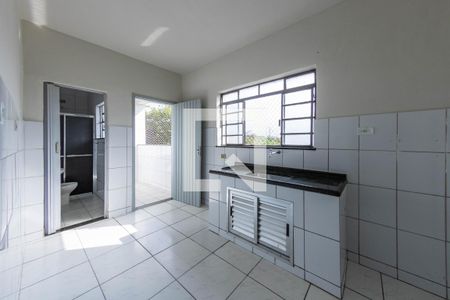 Cozinha de apartamento para alugar com 1 quarto, 45m² em Vila Bancaria, São Paulo