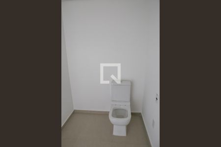 Banheiro de kitnet/studio para alugar com 1 quarto, 62m² em Perdizes, São Paulo