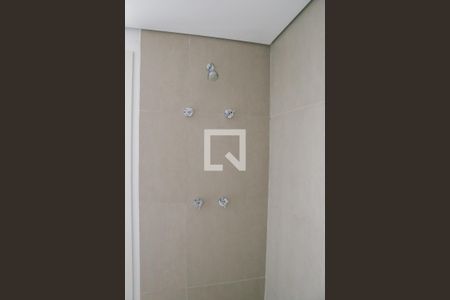 Banheiro de kitnet/studio para alugar com 1 quarto, 66m² em Perdizes, São Paulo