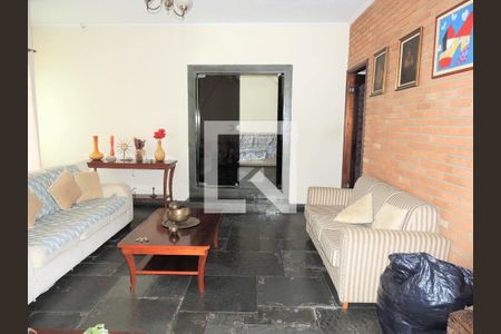Casa à venda com 5 quartos, 324m² em Parque São Quirino, Campinas