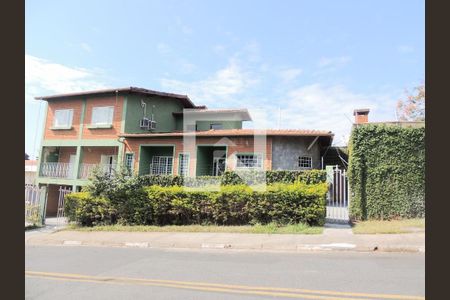 Casa à venda com 5 quartos, 324m² em Parque São Quirino, Campinas