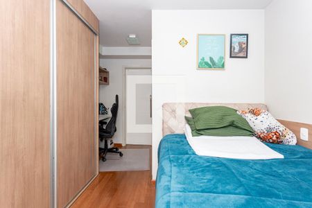 Suíte  de apartamento à venda com 2 quartos, 65m² em Vila Gumercindo, São Paulo