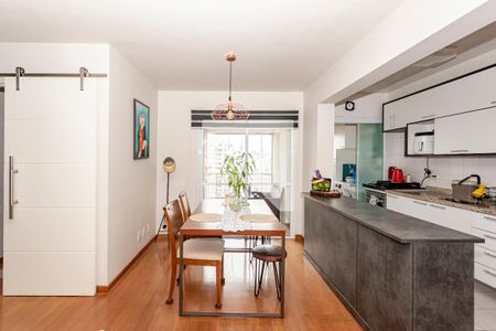 Sala de apartamento à venda com 2 quartos, 65m² em Vila Gumercindo, São Paulo