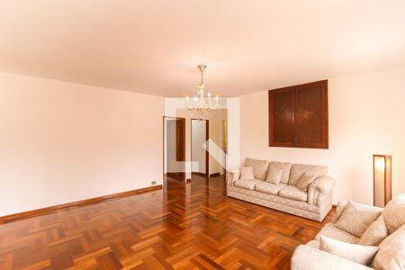 Sala de casa à venda com 4 quartos, 463m² em Jardim Leonor, São Paulo