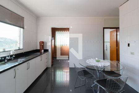 Cozinha de casa à venda com 3 quartos, 200m² em Jardim Munhoz, Guarulhos