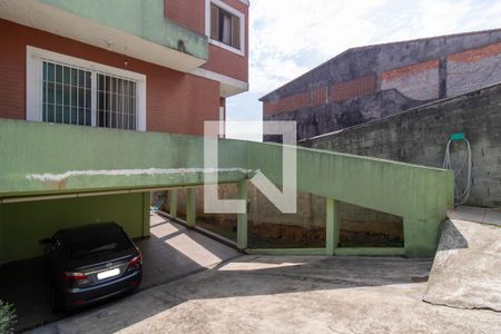Casa à venda com 200m², 3 quartos e 4 vagas Casa à venda com 200m², 3 quartos e 4 vagasFrente da Casa