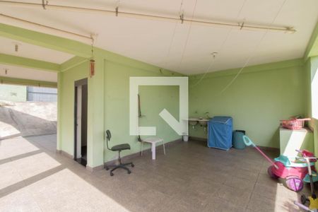Casa à venda com 200m², 3 quartos e 4 vagas Casa à venda com 200m², 3 quartos e 4 vagasÁrea Externa