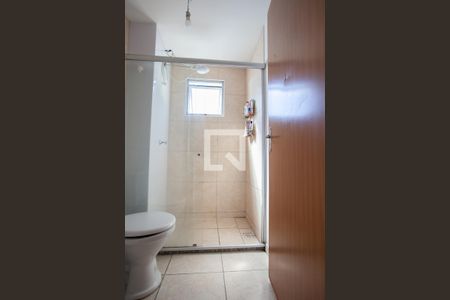 Banheiro  de apartamento à venda com 2 quartos, 47m² em Mantiqueira, Belo Horizonte