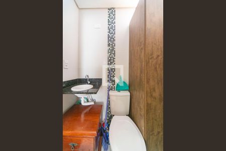 Banheiro  de apartamento à venda com 2 quartos, 110m² em Vila Dora, Santo André