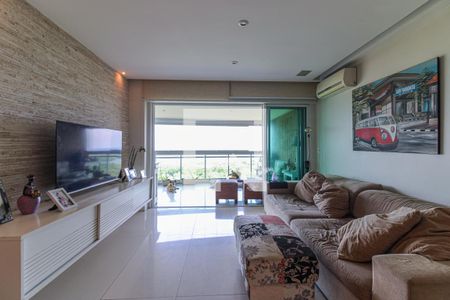 Sala de apartamento para alugar com 3 quartos, 137m² em Barra da Tijuca, Rio de Janeiro