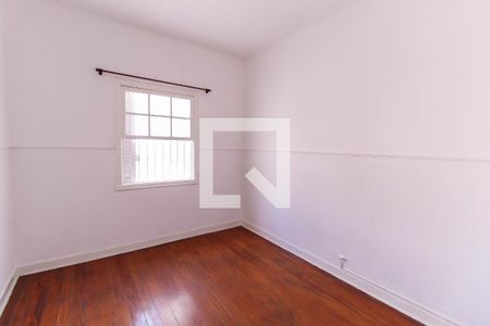 Quarto 2 de casa para alugar com 3 quartos, 120m² em Vila Bertioga, São Paulo