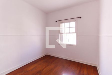 Quarto 2 de casa para alugar com 3 quartos, 120m² em Vila Bertioga, São Paulo