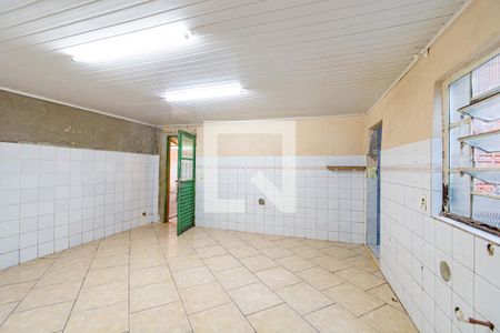 Sala de casa à venda com 4 quartos, 130m² em Mathias Velho, Canoas