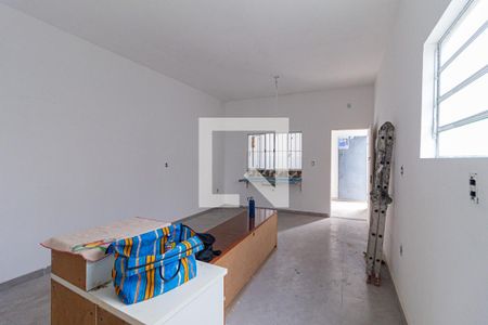 Sala de casa para alugar com 1 quarto, 60m² em Jardim Santa Tereza, Carapicuíba