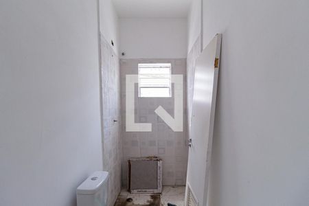 Banheiro de casa para alugar com 1 quarto, 60m² em Jardim Santa Tereza, Carapicuíba