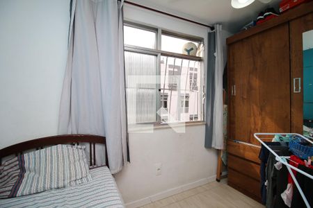 Quarto 1 de apartamento para alugar com 2 quartos, 38m² em Inhaúma, Rio de Janeiro