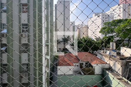 Vista de apartamento à venda com 4 quartos, 210m² em Itaim Bibi, São Paulo