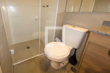 Banheiro de kitnet/studio para alugar com 1 quarto, 28m² em Sumarezinho, São Paulo