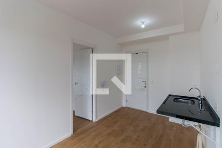 Sala/Cozinha de apartamento à venda com 1 quarto, 28m² em Vila Santa Clara, São Paulo