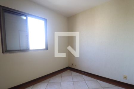 Quarto 1 de apartamento para alugar com 3 quartos, 76m² em Vila Rossi, Campinas
