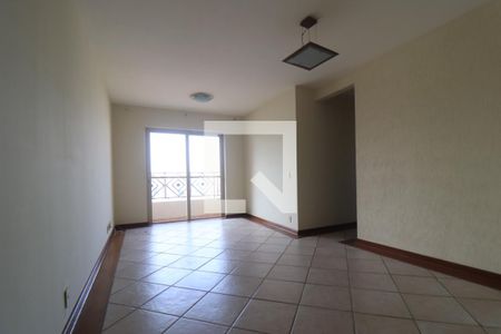 Sala de apartamento para alugar com 3 quartos, 76m² em Vila Rossi, Campinas