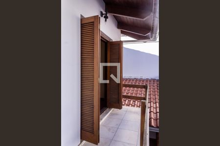 Casa à venda com 225m², 3 quartos e 3 vagas Casa à venda com 225m², 3 quartos e 3 vagasVaranda do Quarto 3