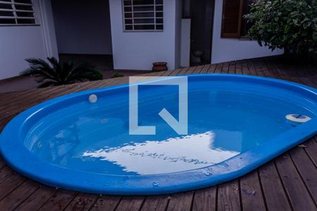 Casa à venda com 225m², 3 quartos e 3 vagas Casa à venda com 225m², 3 quartos e 3 vagasÁrea Externa