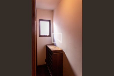 Casa à venda com 225m², 3 quartos e 3 vagas Casa à venda com 225m², 3 quartos e 3 vagasCloset do Quarto 3