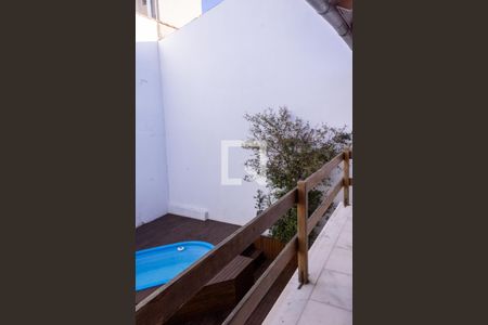 Casa à venda com 225m², 3 quartos e 3 vagas Casa à venda com 225m², 3 quartos e 3 vagasVaranda do Quarto 3