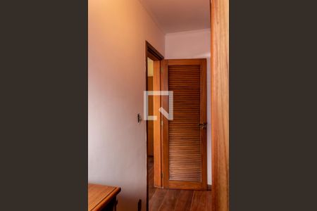 Casa à venda com 225m², 3 quartos e 3 vagas Casa à venda com 225m², 3 quartos e 3 vagasCloset do Quarto 3