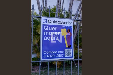 Casa à venda com 225m², 3 quartos e 3 vagas Casa à venda com 225m², 3 quartos e 3 vagasPlaca