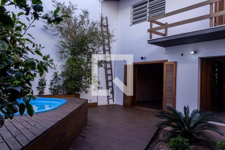 Casa à venda com 225m², 3 quartos e 3 vagas Casa à venda com 225m², 3 quartos e 3 vagasÁrea Externa